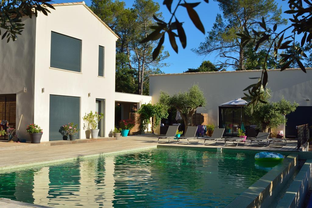 Sous Les Oliviers - Piscine Chauffee - Studios De Standing Tout-Equipes Saint-Maximin-la-Sainte-Baume Exterior photo