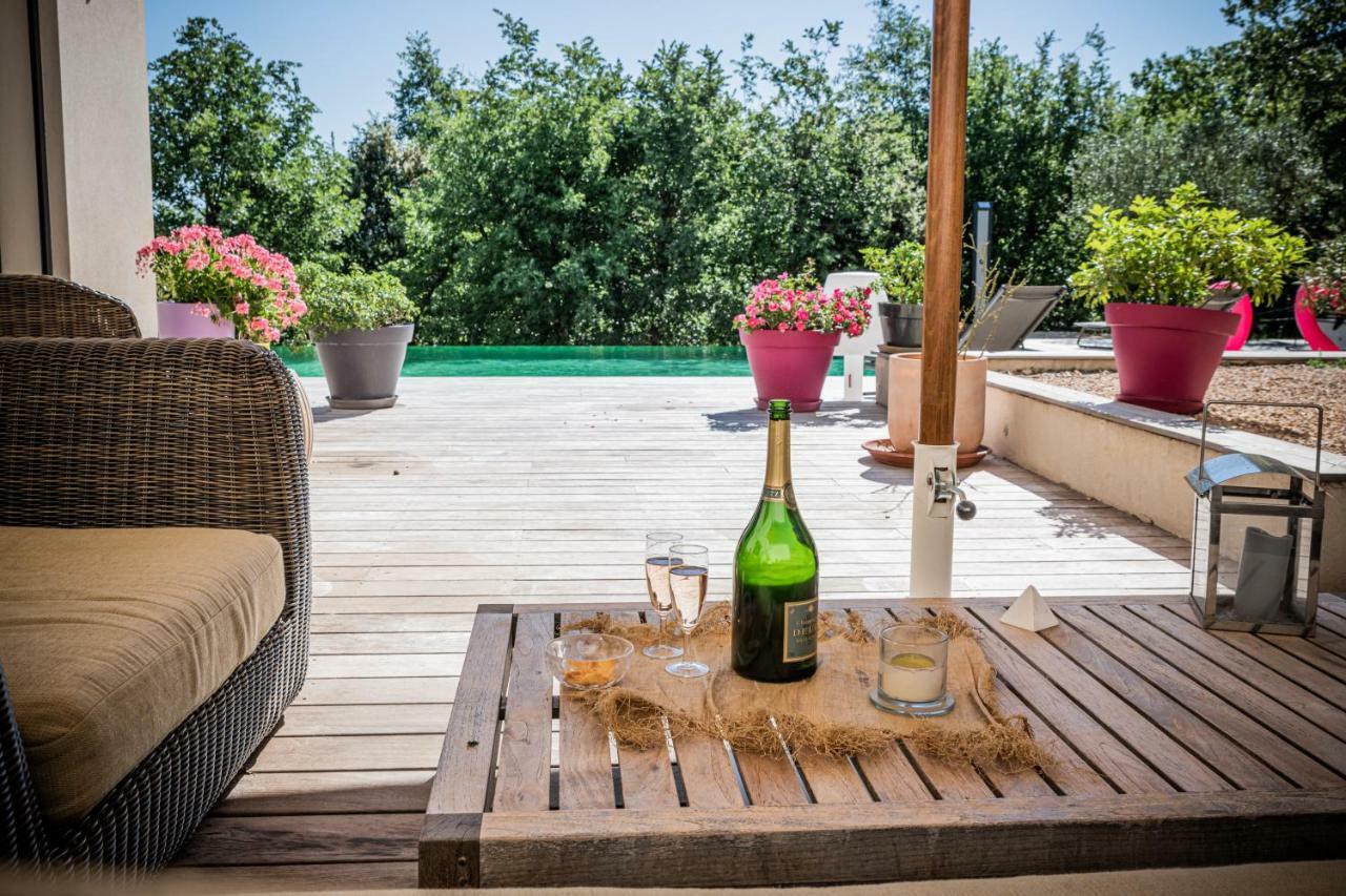 Sous Les Oliviers - Piscine Chauffee - Studios De Standing Tout-Equipes Saint-Maximin-la-Sainte-Baume Exterior photo